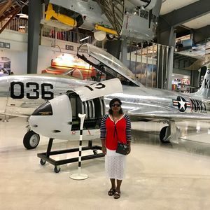 Meet your Posher, Sharon